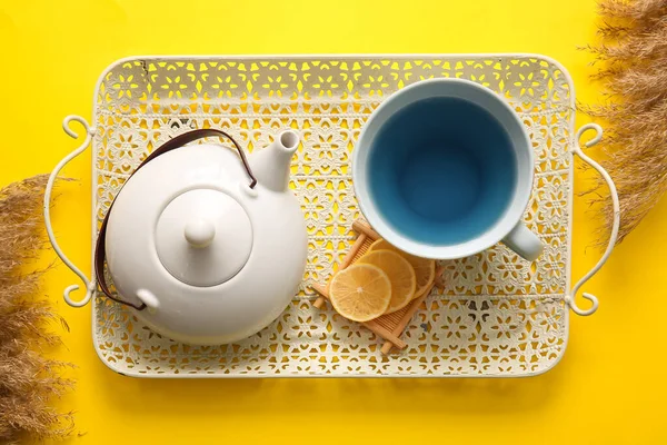 Tray Cup Blue Tea Lemon Yellow Background — Stock Photo, Image