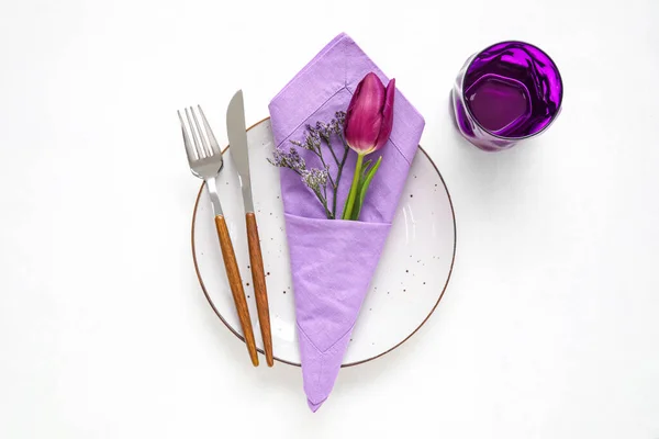 Simple Table Setting Flowers White Background — Stock Photo, Image