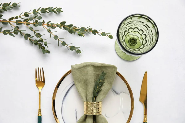 Simple Table Setting Green Branch Light Background — Stock Photo, Image