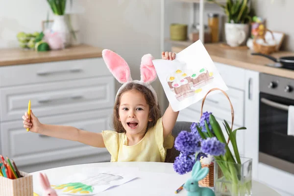 Gelukkig Klein Meisje Met Konijnenoren Pasen Wenskaart Keuken Thuis — Stockfoto