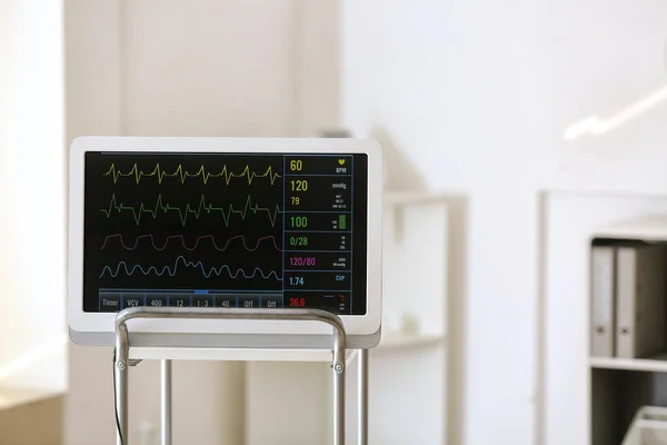 Modern Heart Rate Monitor Hospital — Stock Photo, Image