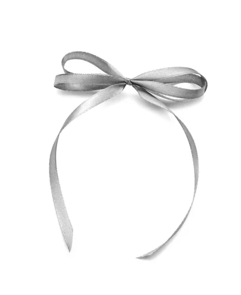 白色背景上漂亮的银丝带弓 — 图库照片