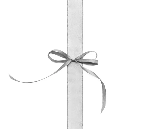 Schöne Silberne Schleife Mit Band Auf Weißem Hintergrund — Stockfoto