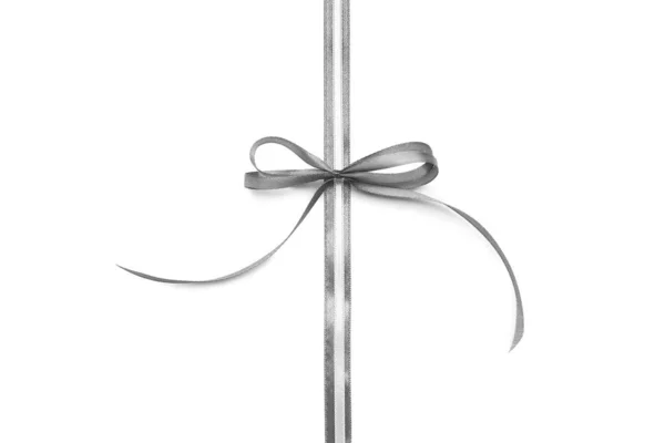 Schöne Silberne Schleife Mit Bändern Auf Weißem Hintergrund — Stockfoto