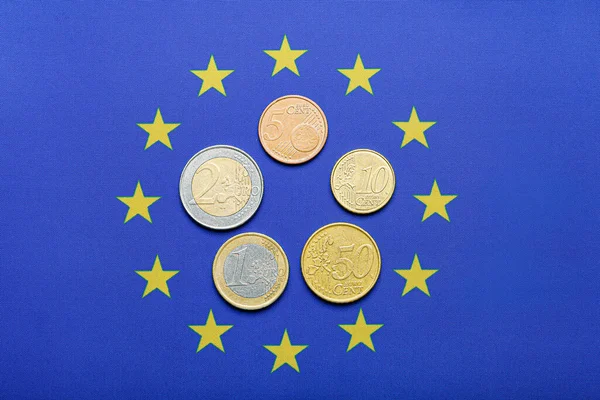 Монеты Флаге Европейского Союза — стоковое фото