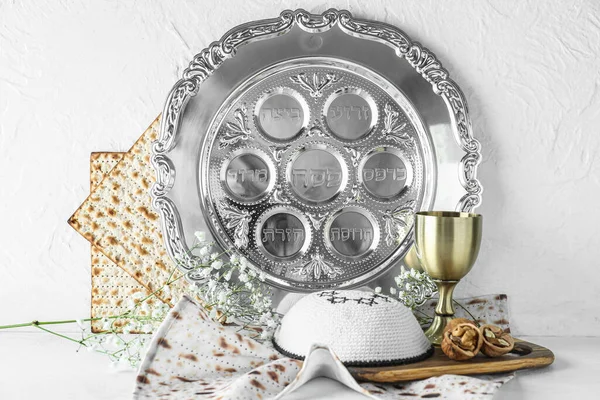 Passover Seder Plate Cup Wine Kippah Matza White Background — Stock Photo, Image