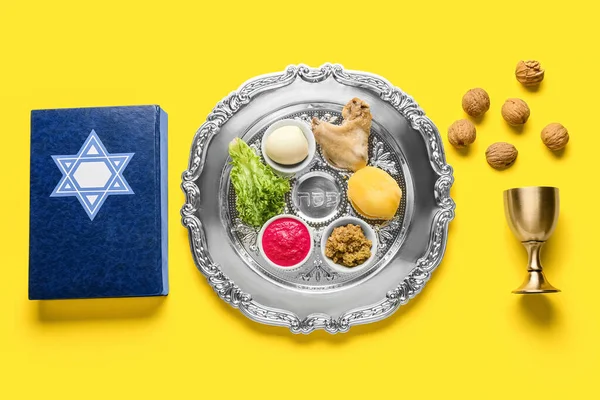 Passover Seder Plate Traditional Food Torah Color Background Top View — Stock Photo, Image