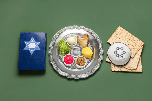 Passover Seder Plate Traditional Food Kippah Torah Color Background — Stock Photo, Image