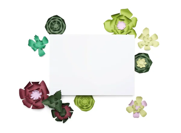 Mooie Handgemaakte Papieren Bloemen Met Blanco Vel Papier Witte Achtergrond — Stockfoto