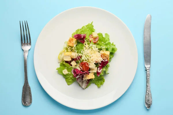 Plate Tasty Vegan Caesar Salad Blue Background — Stock Photo, Image