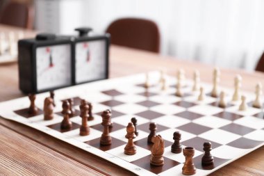 Kulüpte satranç turnuvası için hazırlan, yakın plan.