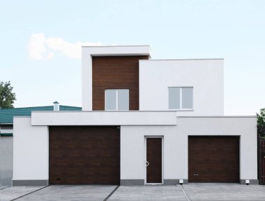 Şehirdeki modern villa manzarası