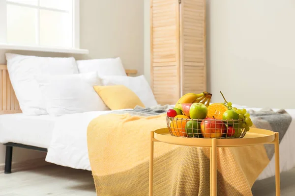 Fruit Basket Yellow Table Light Bedroom — Stock Photo, Image