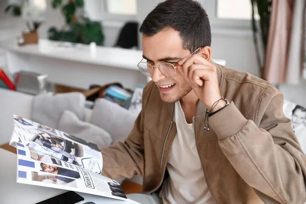 Young Man Eyeglasses Magazine Sitting Table Cafe — Stock Photo, Image