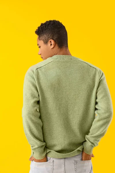 Handsome African American Guy Knitted Sweater Yellow Background — Stock Photo, Image