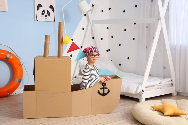 Funny Little Boy Playing Cardboard Ship Home — Stock Photo, Image