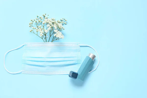 Gypsophila Flowers Medical Mask Inhaler Color Background — Stock Photo, Image