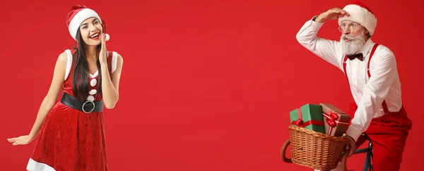 Rolig Senior Man Och Glad Kvinna Santa Claus Kostymer Röd — Stockfoto