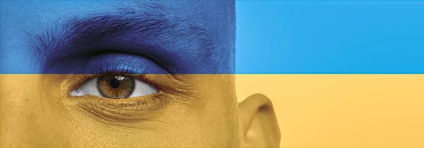 Dupla Exposição Rosto Jovem Bandeira Ucraniana Close — Fotografia de Stock