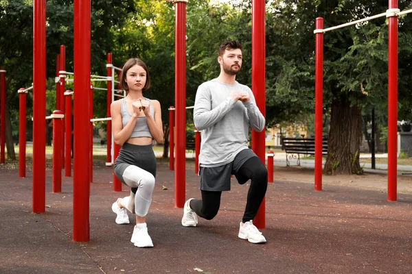 Jong Stel Sportterrein — Stockfoto