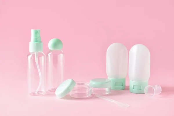 Set Empty Travel Cosmetic Bottles Jars Pink Background — Stock Photo, Image