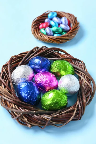 Testy Různými Velikonoční Vajíčka Barevném Pozadí — Stock fotografie