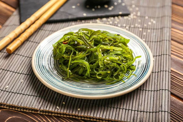 Plate Healthy Seaweed Salad Wooden Background Closeup — Stock Photo, Image