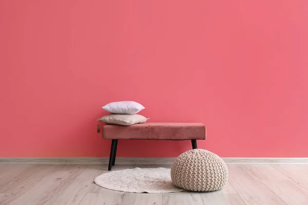 Pouf Bench Pillows Color Wall — Stock Photo, Image
