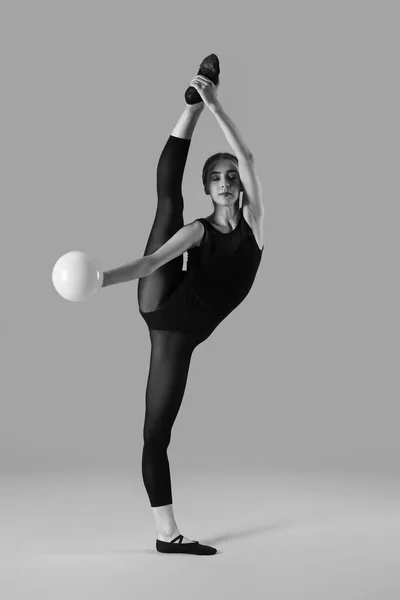 Grayscale Photo Beautiful Young Woman Doing Gymnastics Ball — Stock Photo, Image
