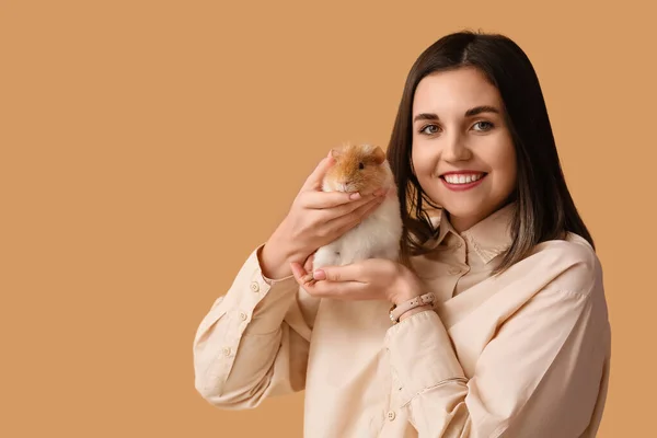 Beautiful Young Woman Cute Guinea Pig Color Background — Stock Photo, Image