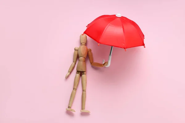 Mannequin Bois Avec Mini Parapluie Sur Fond Couleur — Photo
