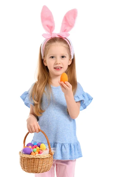 Roztomilé Holčička Králičí Uši Velikonoční Vejce Košíku Bílém Pozadí — Stock fotografie