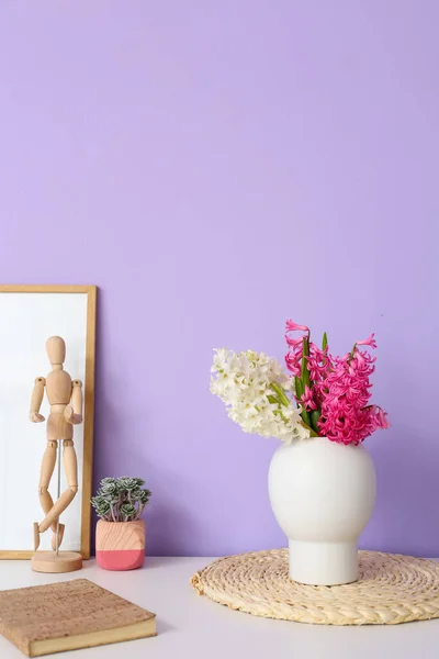 Vase Hyacinth Flowers Notebook Houseplant Wooden Mannequin Doll Table Color — Stock Photo, Image