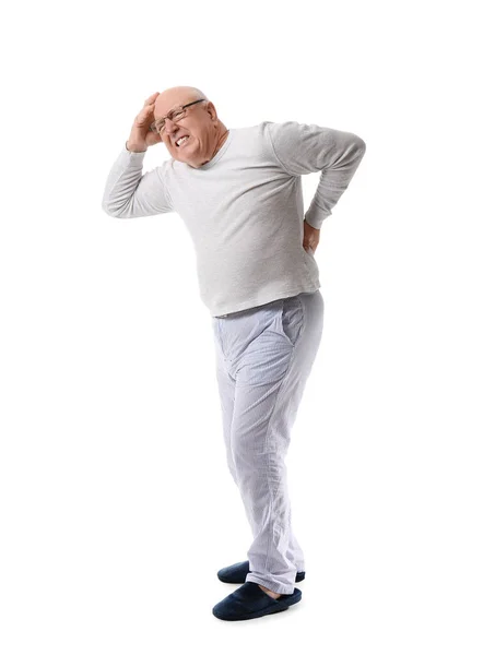 Ηλικιωμένος Άνδρας Πουλόβερ Που Υποφέρει Από Πόνο Στην Πλάτη Λευκό — Φωτογραφία Αρχείου