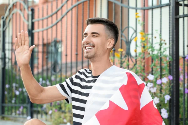 Joven Con Bandera Canadá Aire Libre — Foto de Stock