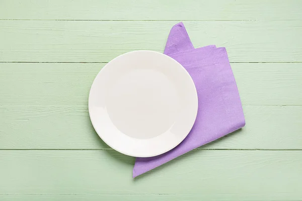 Plate Napkin Color Wooden Background — Stock Photo, Image