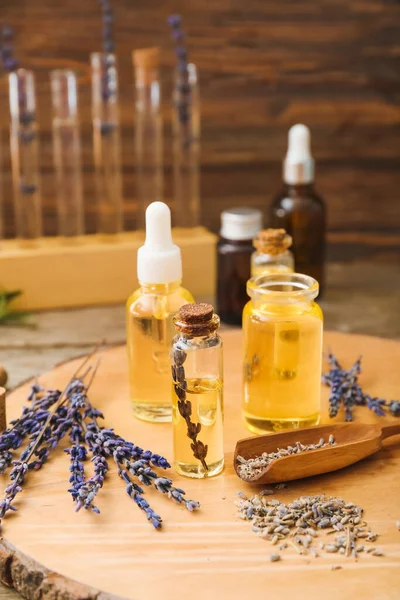 Bottles Natural Lavender Essential Oil Wooden Background — Stock Photo, Image