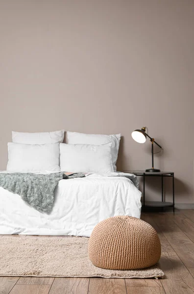 Beige Pouf Interior Modern Bedroom — Stock Photo, Image