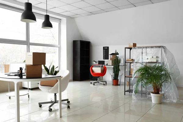 Cardboard Boxes Belongings Furniture Interior Office Moving Day — Fotografia de Stock
