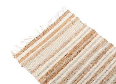 Beyaz arkaplanda çizgili halı