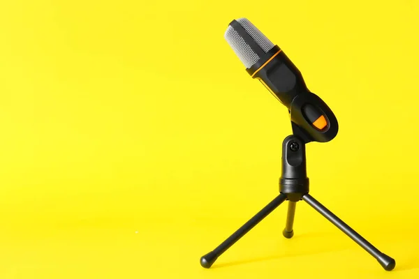Stand Modern Microphone Yellow Background — Stock Photo, Image