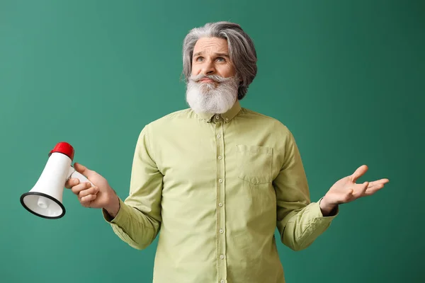Upset Senior Man Megaphone Green Background — Stock Photo, Image
