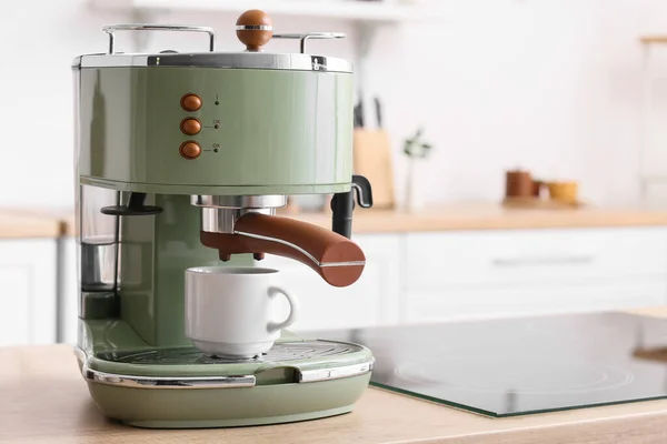 Modern Coffee Machine Cup Counter Kitchen — Stock Photo, Image
