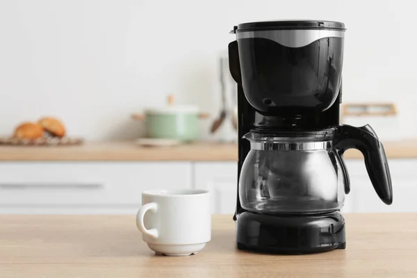 Black Coffee Machine Cup Counter Kitchen — Stock Photo, Image
