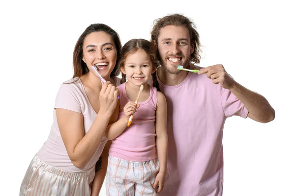 Menina Com Pais Escovando Dentes Fundo Branco — Fotografia de Stock
