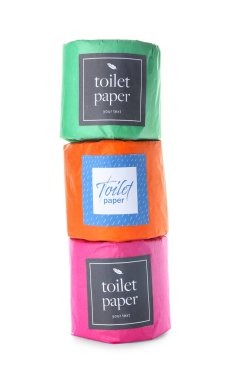 Tuvalet kağıdı beyaz arkaplanda yuvarlanır