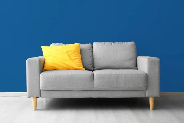 Stylish Sofa Blue Wall — Stock Photo, Image