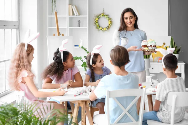 Cute Children Attending Master Class Art Easter Eve — Stock Photo, Image