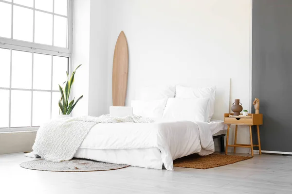 Interior Modern Bedroom Wooden Surfboard Table — Stock Photo, Image