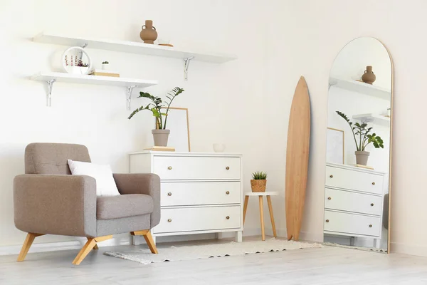 Interior Light Living Room Wooden Surfboard Armchair Mirror — Stock Photo, Image